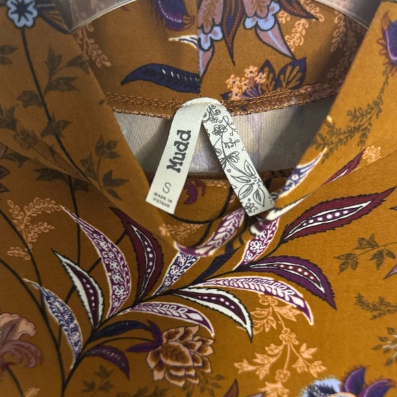 NWT Mudd brand Fall colored long sleeve Flare Dress with floral pattern - Picture 4 of 9